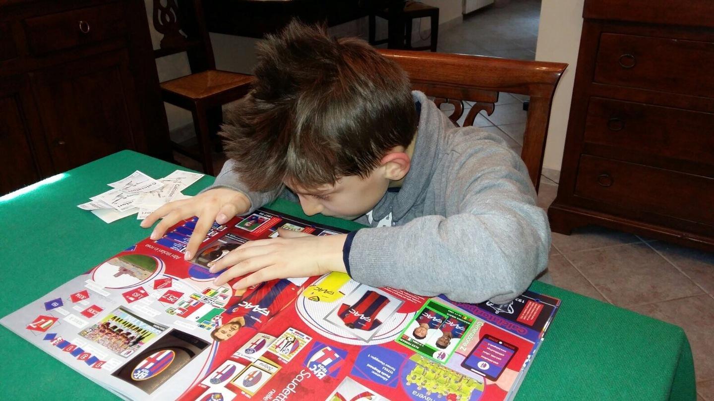 Maurizio 9 anni, conquista l’album Panini dei record 