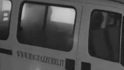 Rubano un furgone e una moto: tutto recuperato