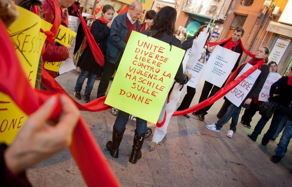 Calano le denunce, ma non le violenze 