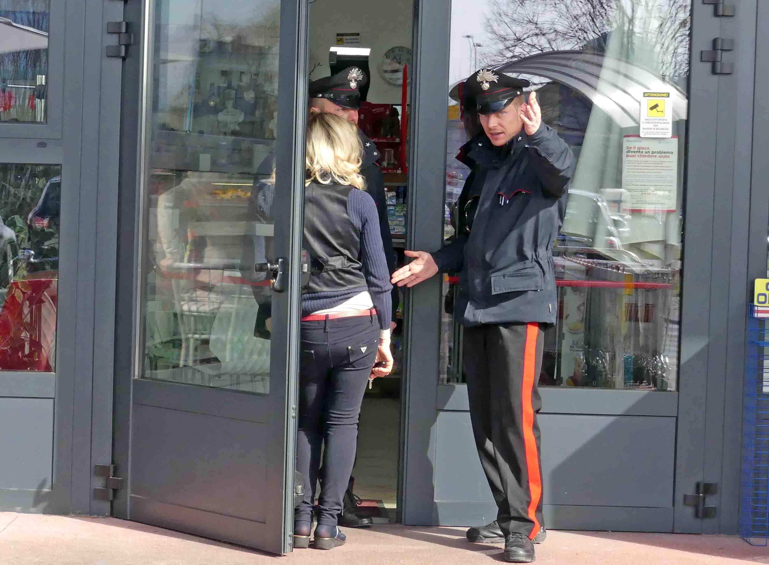 Novellara, ladri rubano una cassetta di sicurezza piena di contanti
