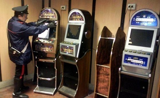 Mafia e slot machine, 5 arresti a Reggio 