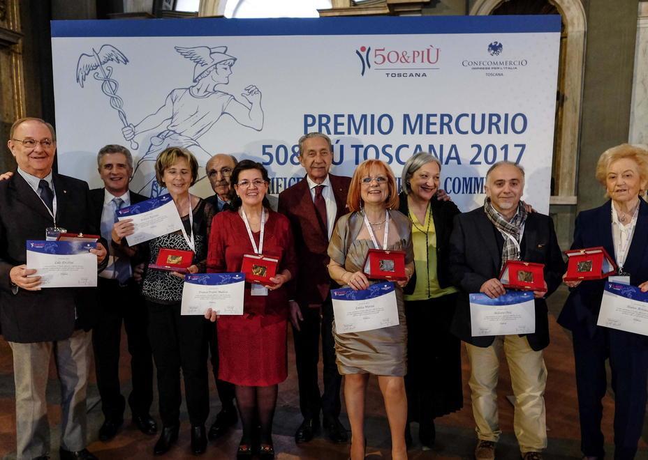 Premiati 6 maestri del commercio 