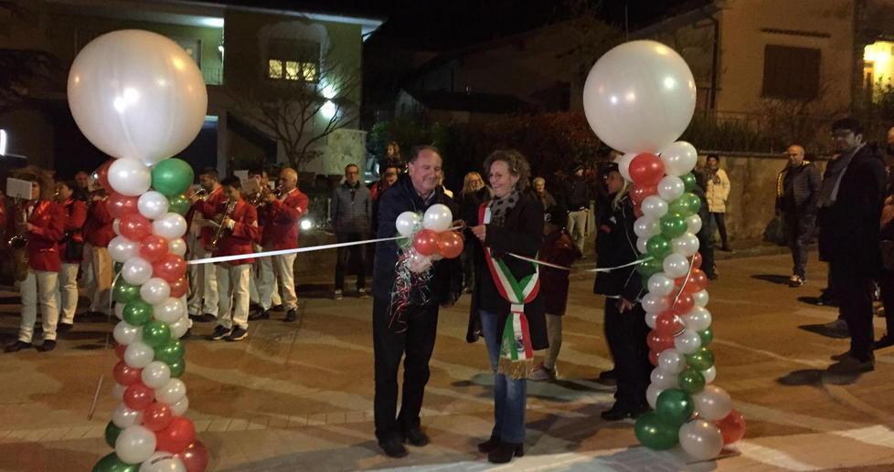 Piazza Hack inaugurata sotto le stelle