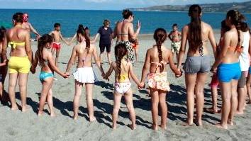 Campi estivi per bimbi: cercansi operatori