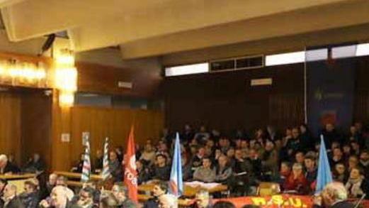 Bilancio, seduta fiume L’altolà dei revisori: «Entrate non certe»