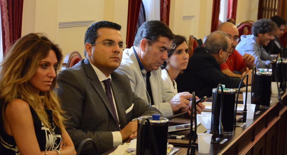 Crisi, segnali di disgelo dalla giunta ok al bilancio 