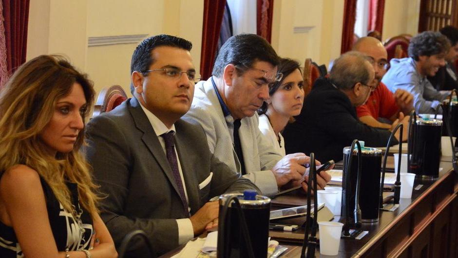 Crisi, segnali di disgelo dalla giunta ok al bilancio