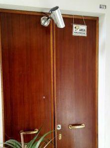 Vita infernale nel condominio «Il sindaco faccia qualcosa»