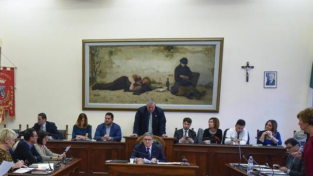 Mezzo milione per tappare le buche