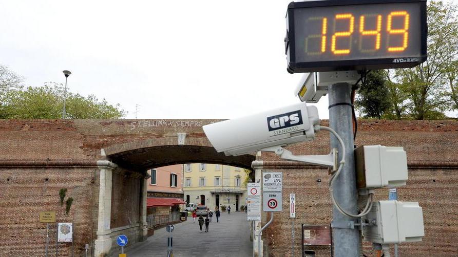 «Non aprite la Ztl ma allargatela»