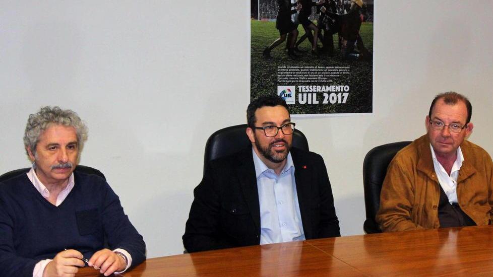 I sindacati: «Risposte concrete, oppure sarà sciopero generale»