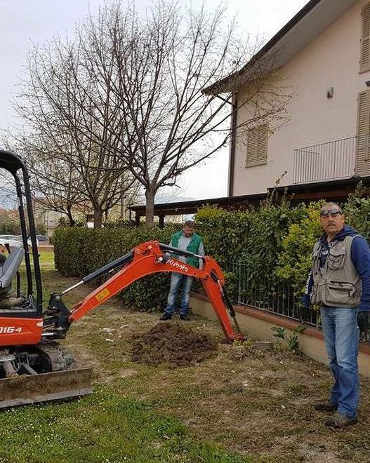Consiglieri puliscono, l’opposizione ironizza