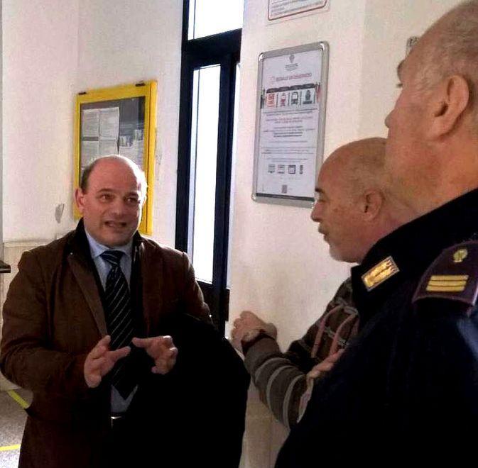 Guerriglia urbana a Sassari, il sindaco Sanna dai commercianti: «Non accadrà più» 