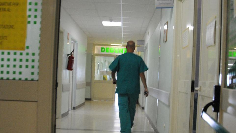 Nuove assunzioni di infermieri e medici