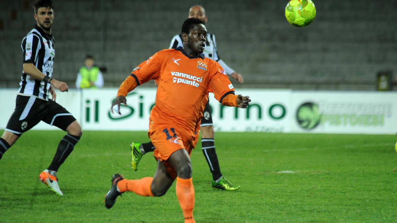 Gyasi in azione