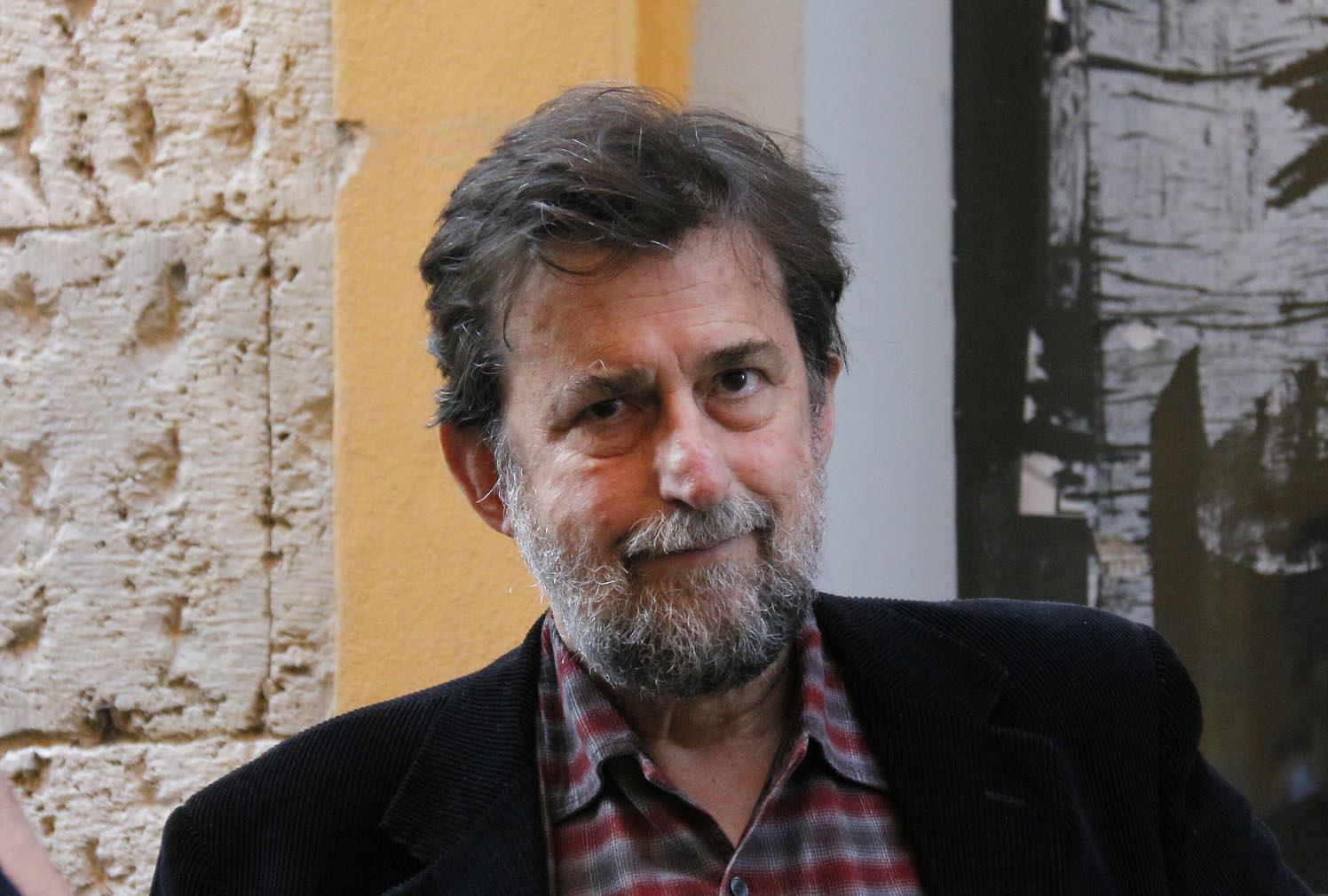 Nanni Moretti davanti al cinema Arsenale