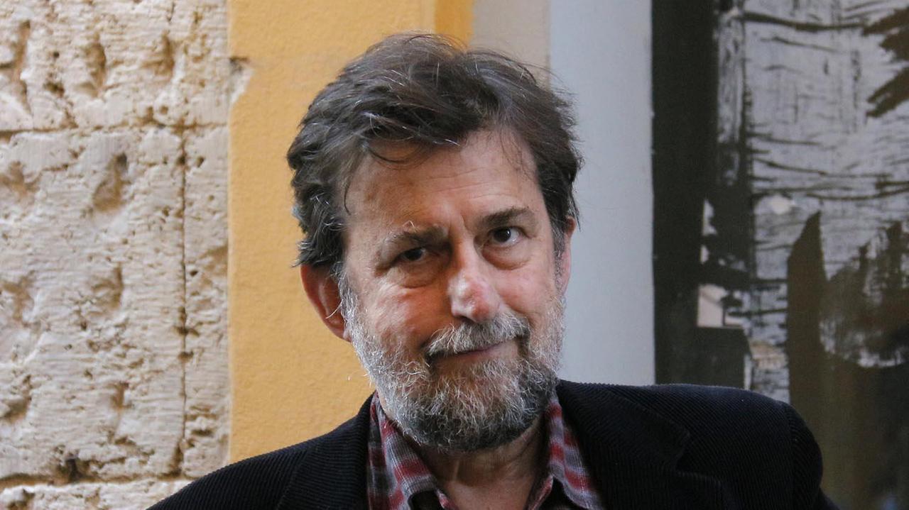 Nanni Moretti davanti al cinema Arsenale