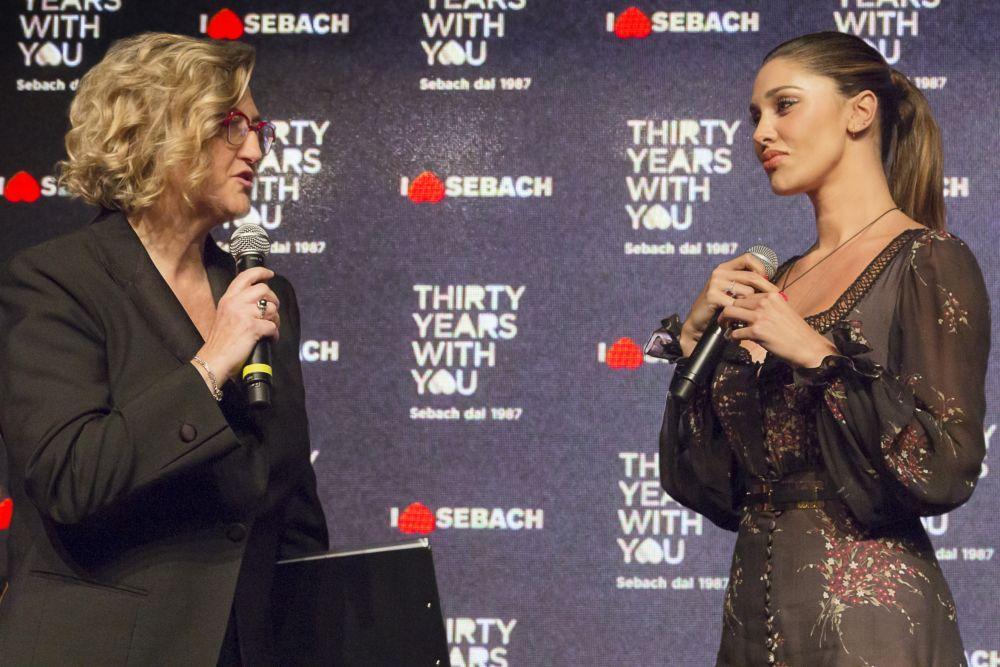 A destra Belen Rodriguez alla festa Sebach