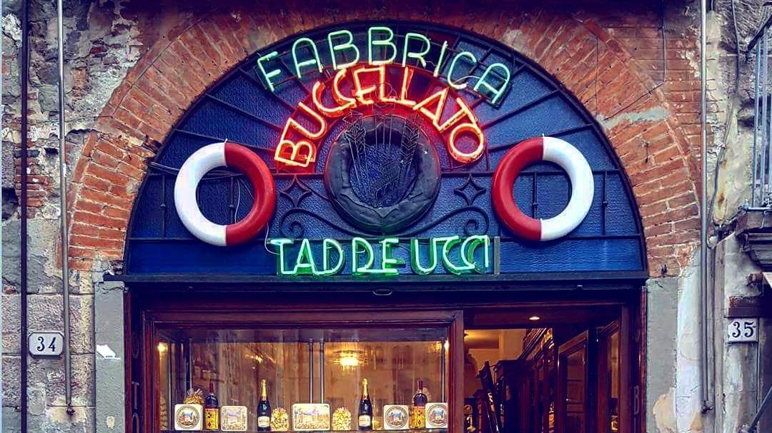 Il buccellato “segreto” nella fabbrica Taddeucci