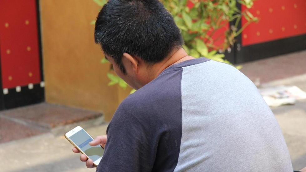 Il biglietto dell’autobus si compra col cellulare