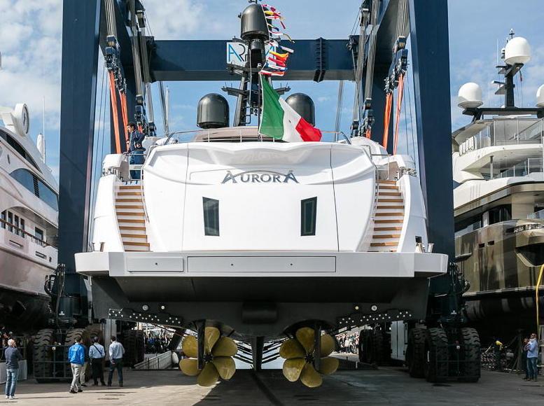 Il regalo di compleanno? Un mega yacht 