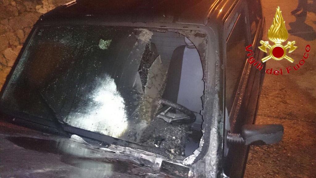 L'auto del vice sindaco incendiata a Esporlatu