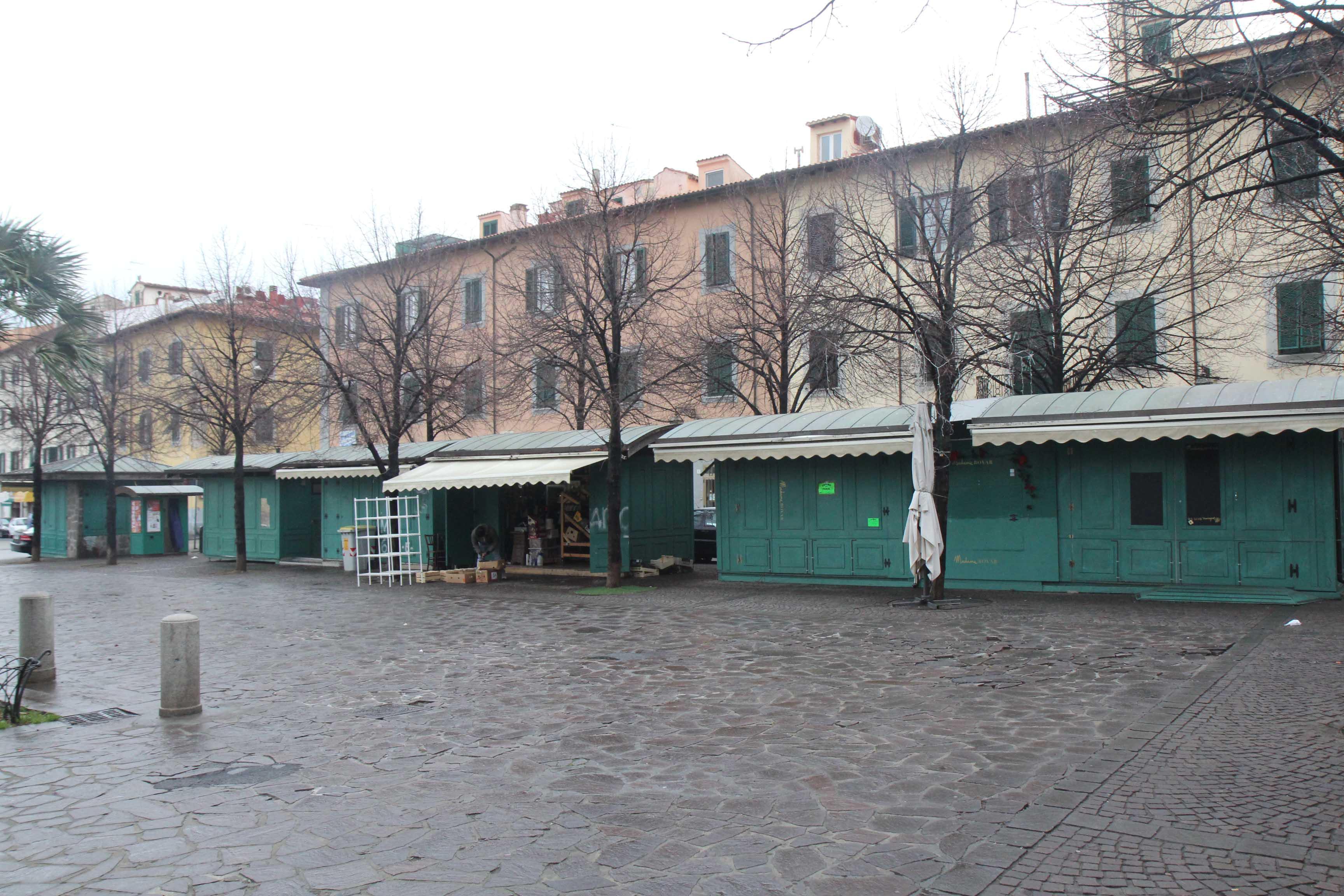 Piazza Garibaldi, aggiudicate le 5 baracchine destinate a street food e info turistiche.