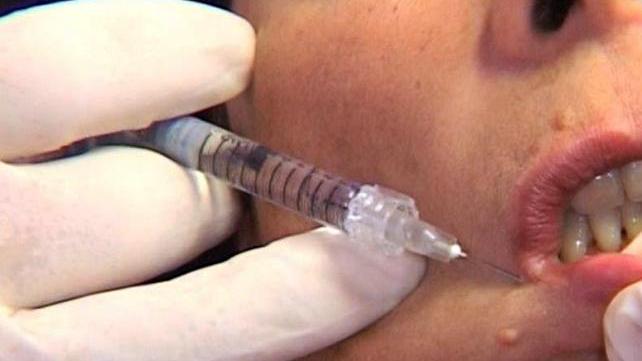 Fiale di falso botulino: 12 indagati. Nei guai anche un commerciante di farmaci di Vinci