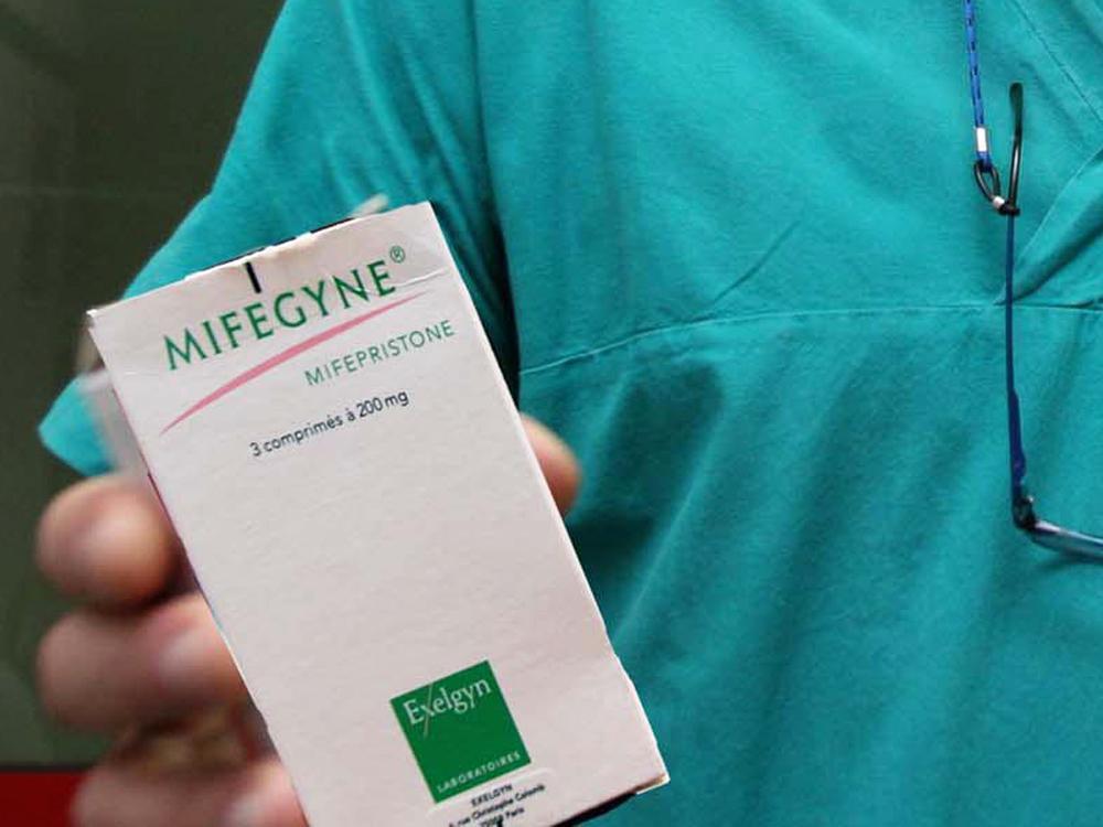 Aborto, via alla pillola Ru486 anche in ambulatorio