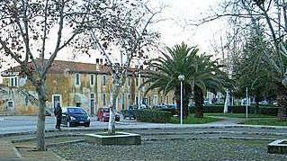 Parcheggi da trovare, strade da sistemare