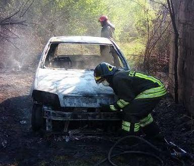 Resta ustionato nella sua auto, portato d’urgenza in ospedale