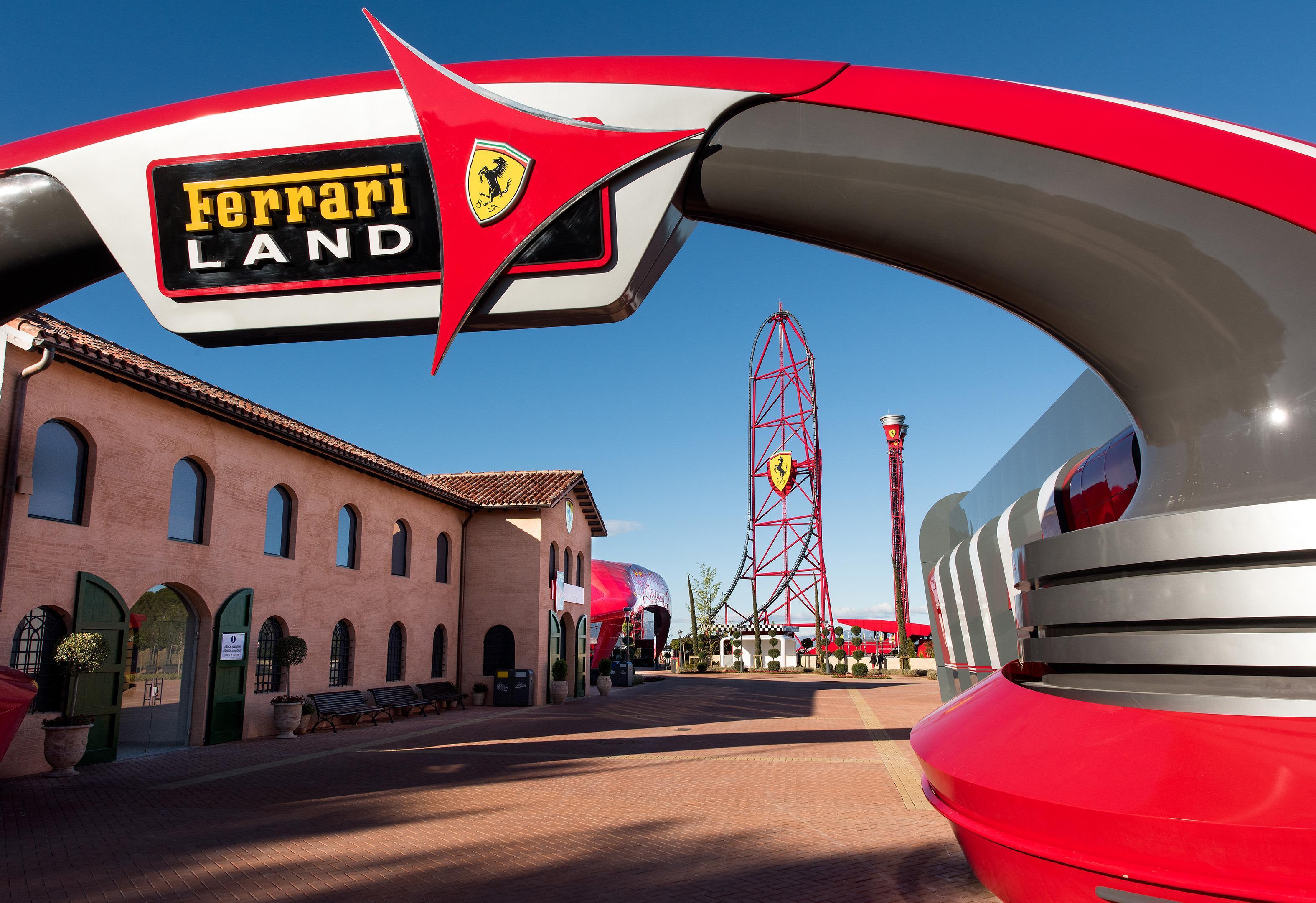 Piero Ferrari in Spagna inaugura "Ferrari Land": "Perchè non a Maranello? Perchè abbiamo già 2 musei da 500 mila visitatori l'anno"