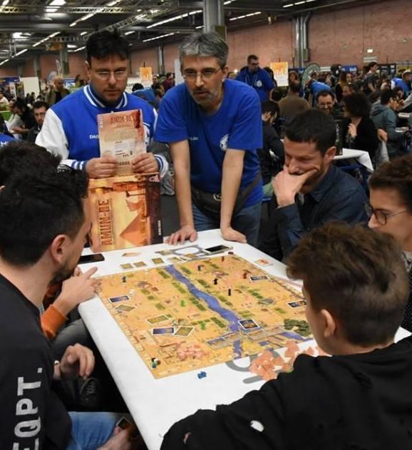 A che gioco giochiamo: a Modena tra “Light Play” e Risiko  