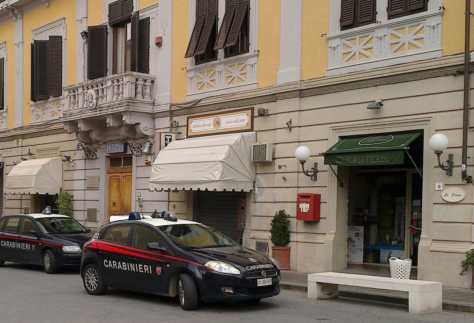 La stazione dei carabinieri di piazza Montanelli