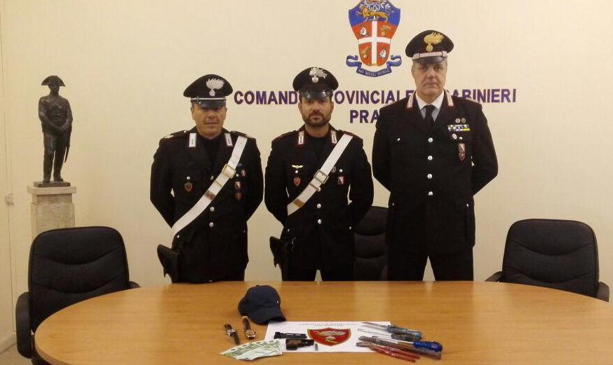 I carabinieri fermano un rapinatore