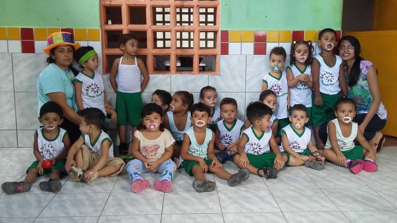 Un pasto per i bambini di Fortaleza