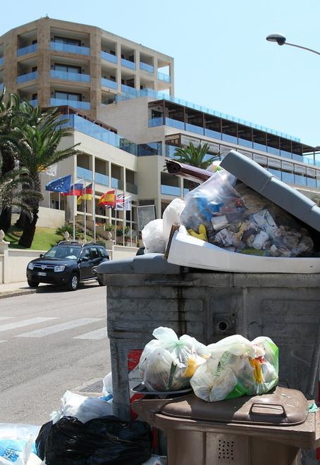Rifiuti, ricorso all’Anticorruzione per l’appalto Ciclat 
