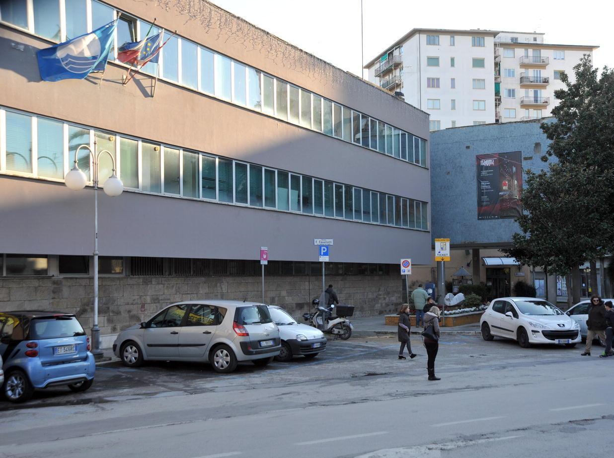 Assunti ma nullafacenti denunciano i vertici Asl