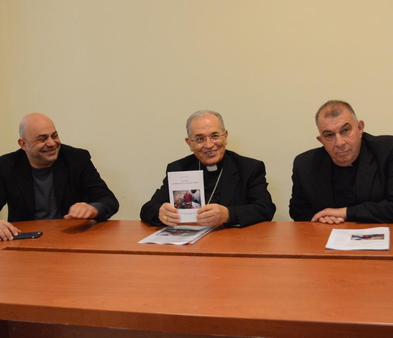 Il vescovo scrive ai fedeli: «Sempre vicino ai poveri» 