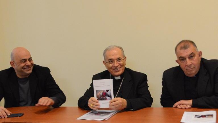 Il vescovo scrive ai fedeli: «Sempre vicino ai poveri» 