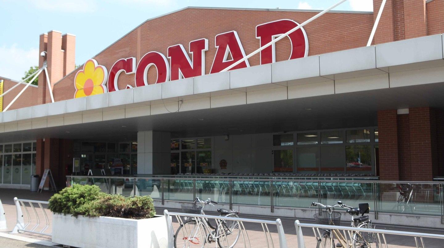 Al Conad Le Vele i ladri entrano e svuotano il freezer 