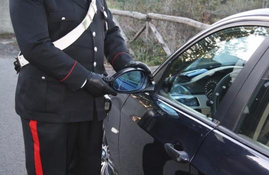 Truffa dello specchietto, 53enne denunciata