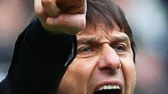 PREMIER: CONTE VOla