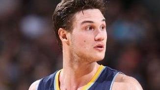 Vincono i Nuggets del Gallo