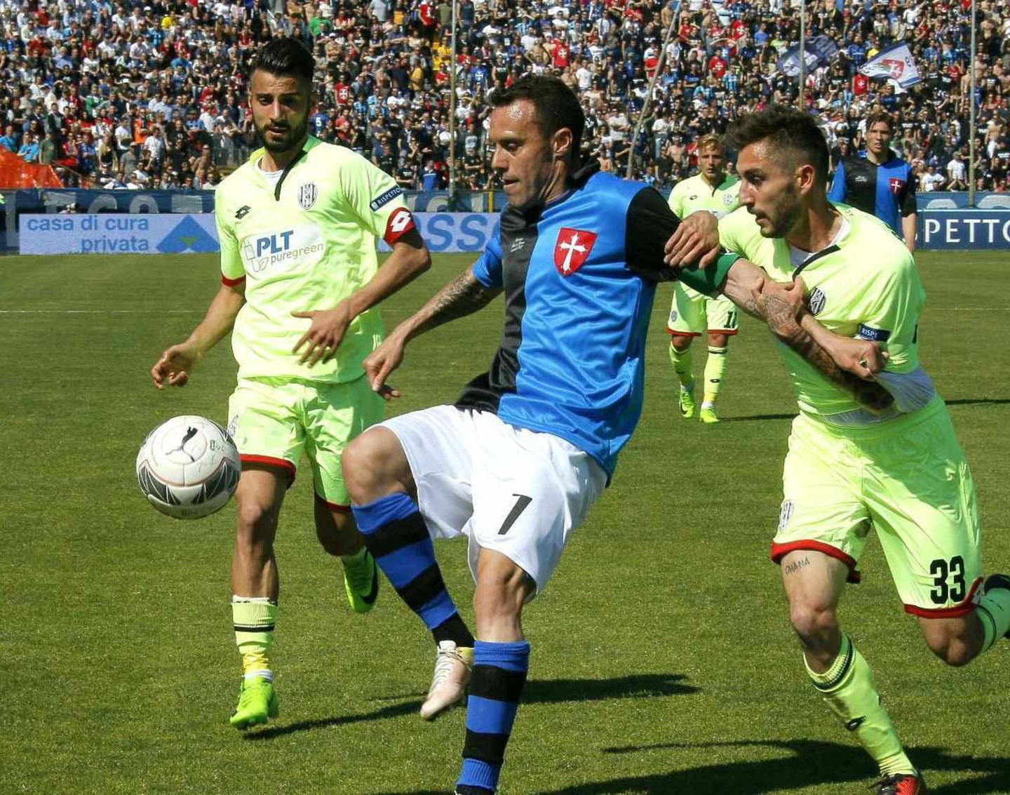 Soltanto Di Tacchio fa la guerra per tutta la partita 