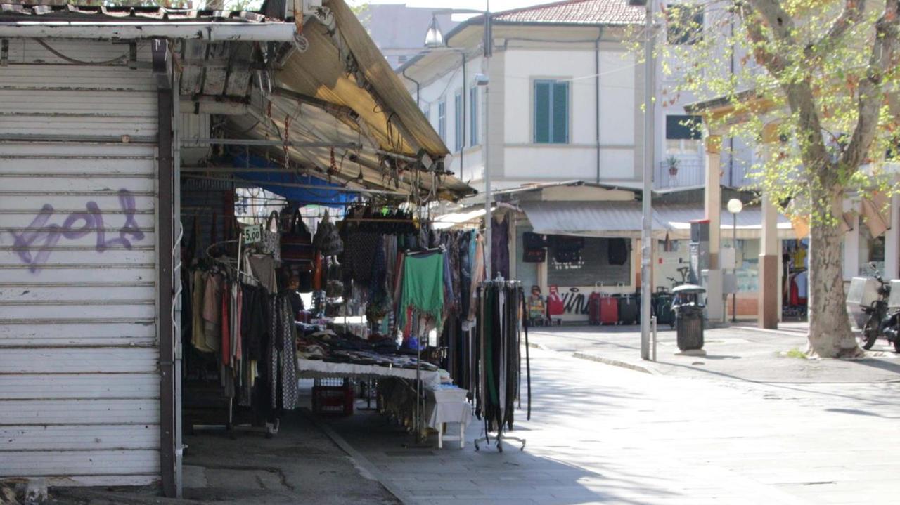 Piazzone pronto a difendersi: indennizzi per i chioschi
