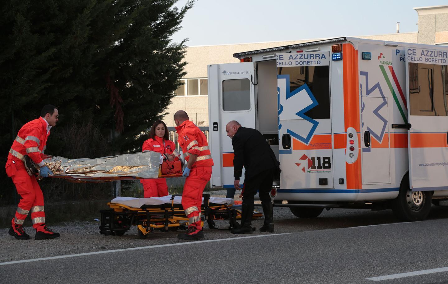 Motociclista cade e resta ferito 