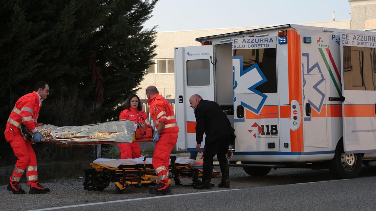 Motociclista cade e resta ferito