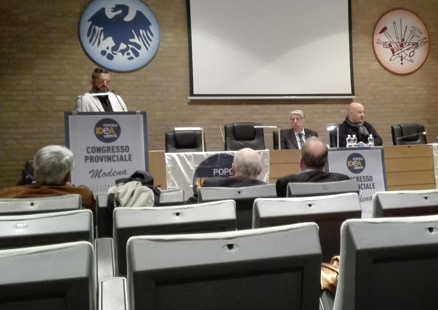 Giovanardi, congresso anti-grillini 