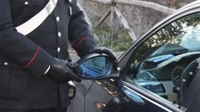 Truffa dello specchietto, nei guai una coppia che agiva con la figlioletta in auto
